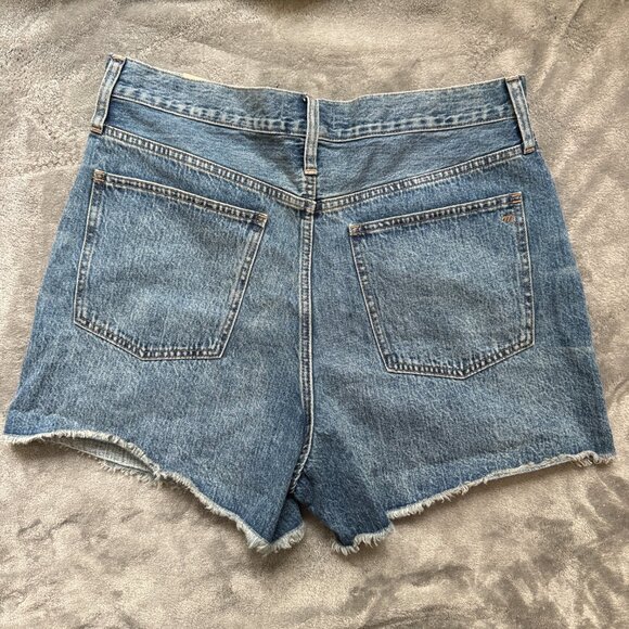 Madewell NWT The MomJean Medium Wash Shorts Size 31 High Rise - Picture 3 of 4
